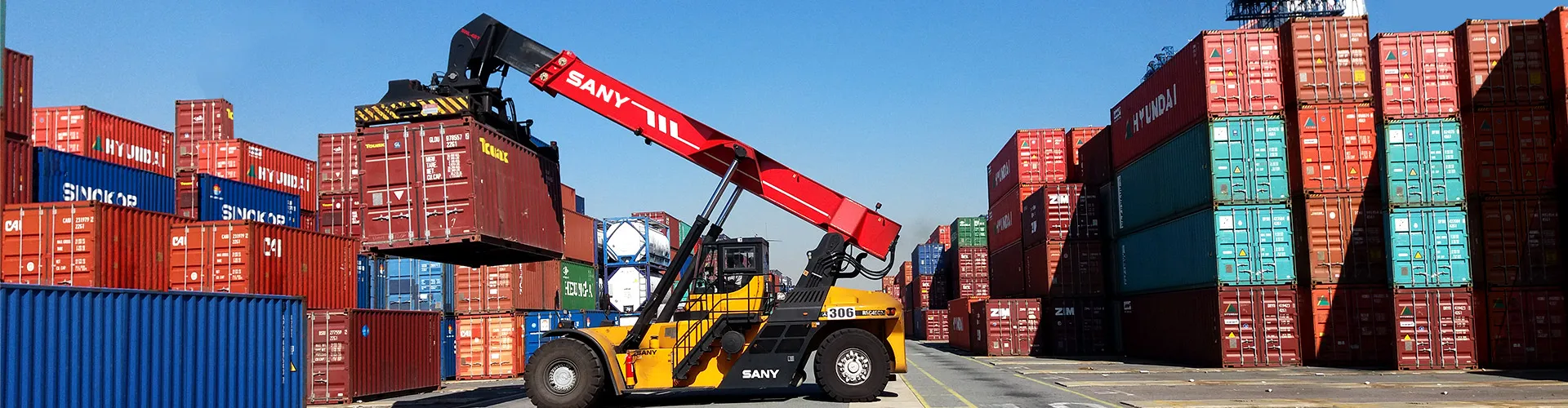 Reach Stacker-banner