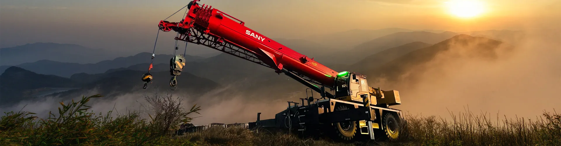 Rough-terrain Crane-banner