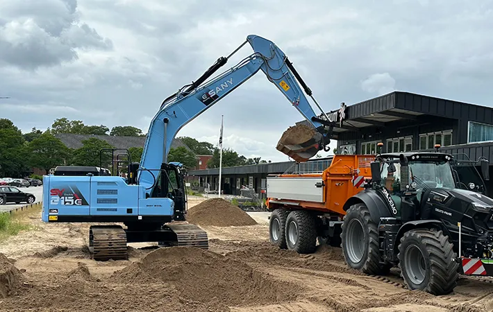 SY215E technical features and operational capabilities