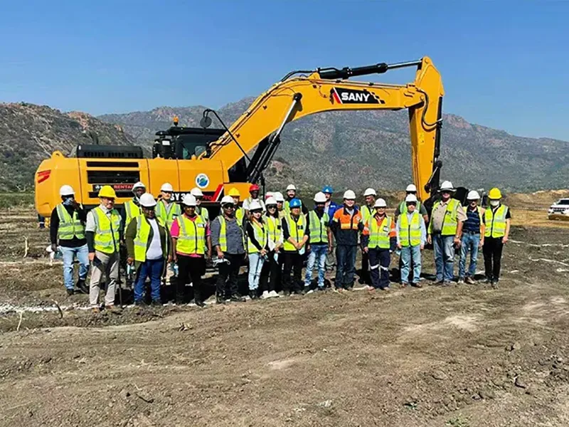 Close-up of the SY365H cabin and robust engineering during operation